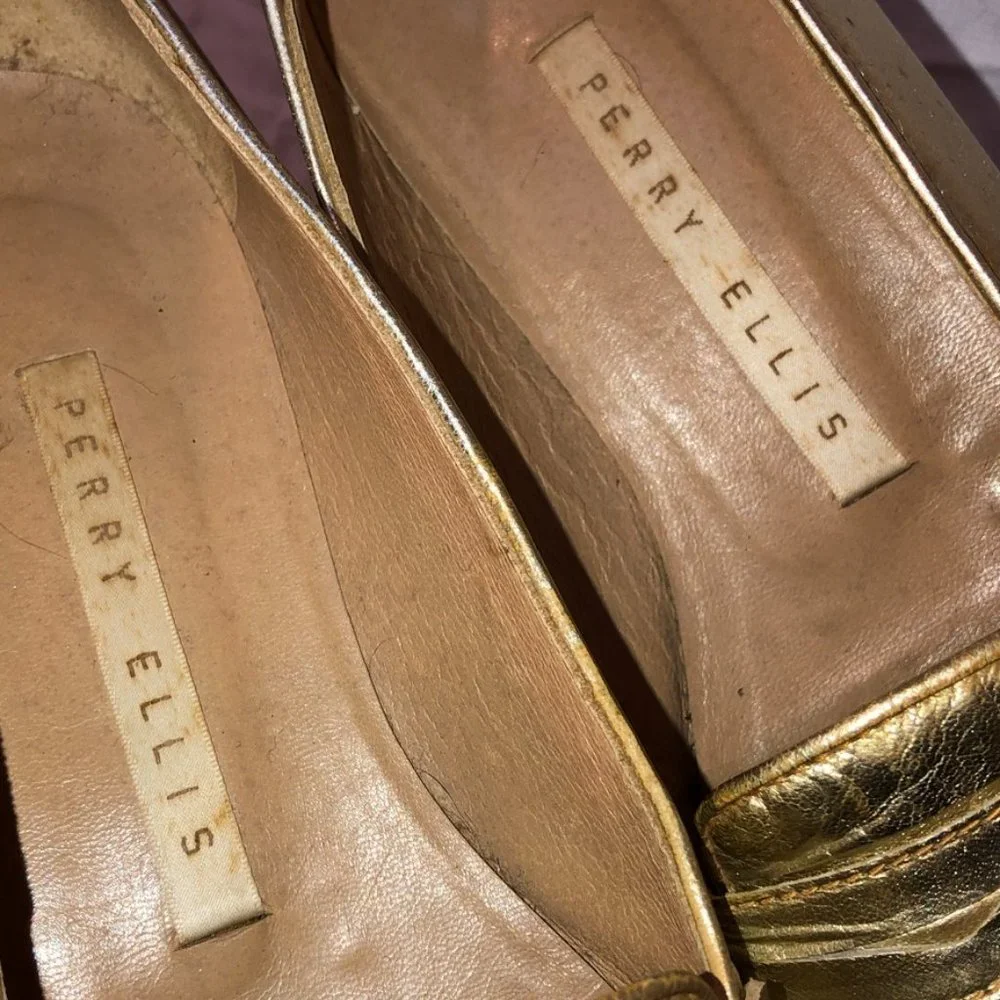 Perry Ellis Vintage 1980s metallic gold penny loafers Festival Wear 6 1/…